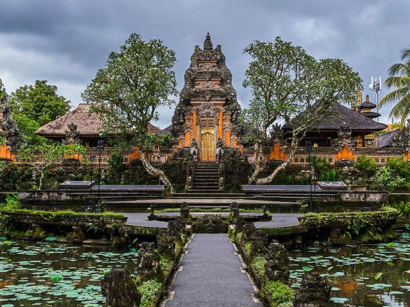 HARİKALAR DİYARI BALİ`DE DENİZ,  UBUD`DA KÜLTÜR ROTASI