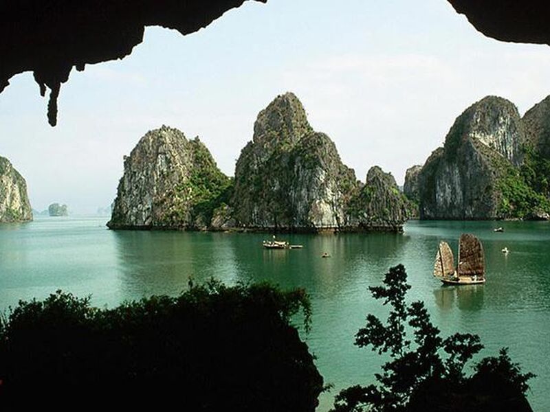 ELEGANT VİETNAM & LAOS & KAMBOÇYA